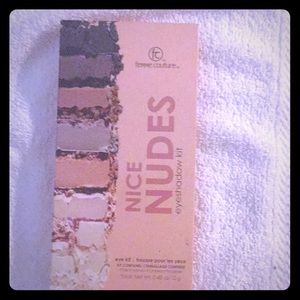 Femme Couture Nice Nudes Eyeshadow Kit